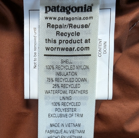 Patagonia Woman's Bivy Down Hooded Vest size XS - Picture 5 of 5